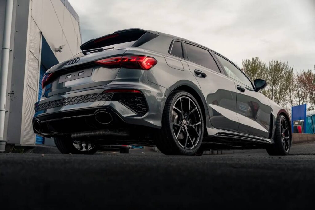 Why Getting a Window Tint Service in Guernsey Is a Smart Move for Your Car (3)